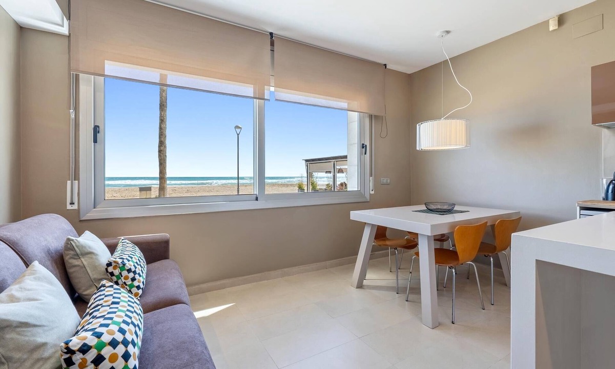 Torredembarra Apartment | Location, location, location!