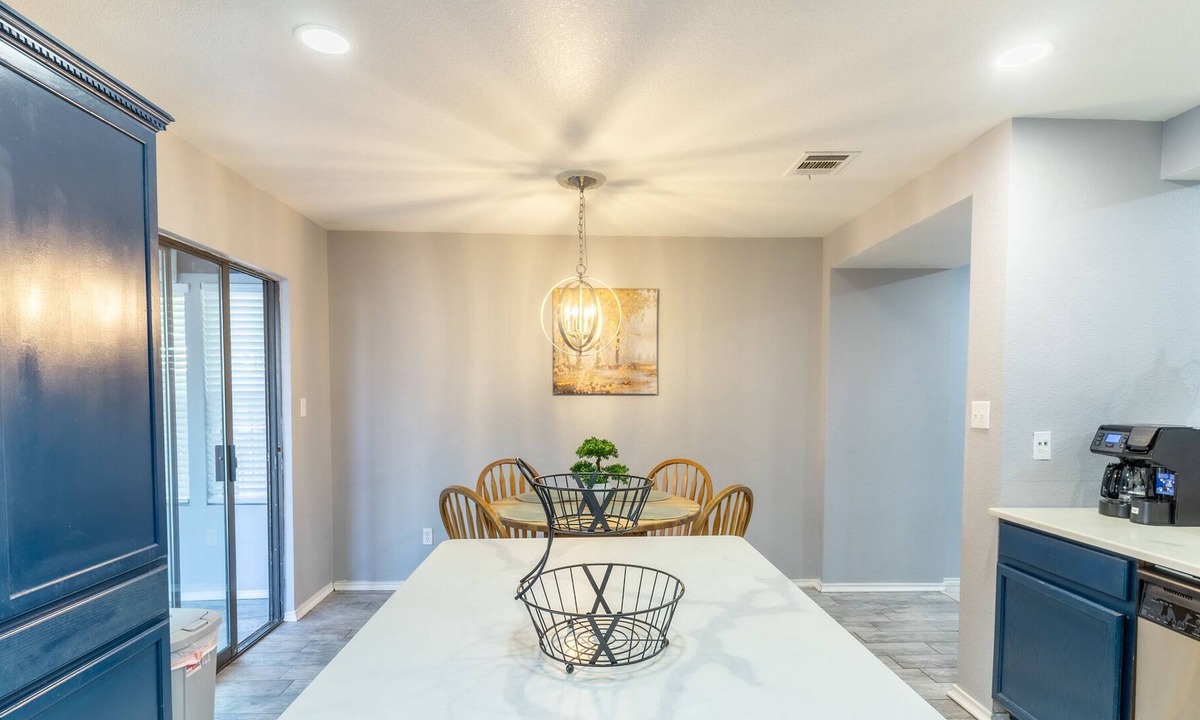 Round Rock House | Location location... Gorgeous backyard, Nearby Kalahari, Mall, Parks & Hospitals