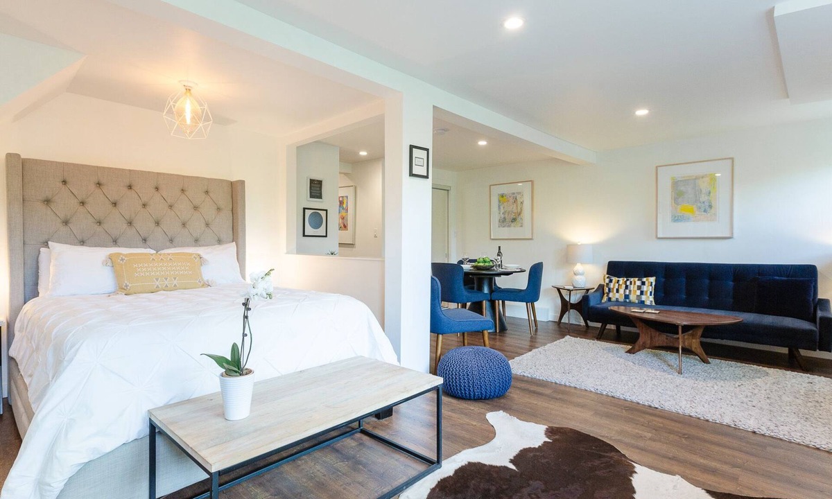 Mill Valley Apartment | Location, location, location!