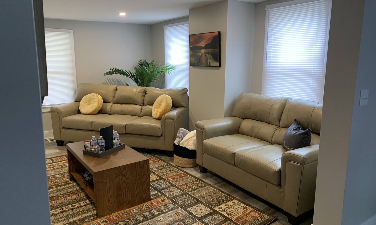 Grove City House | Location, Location, Location!