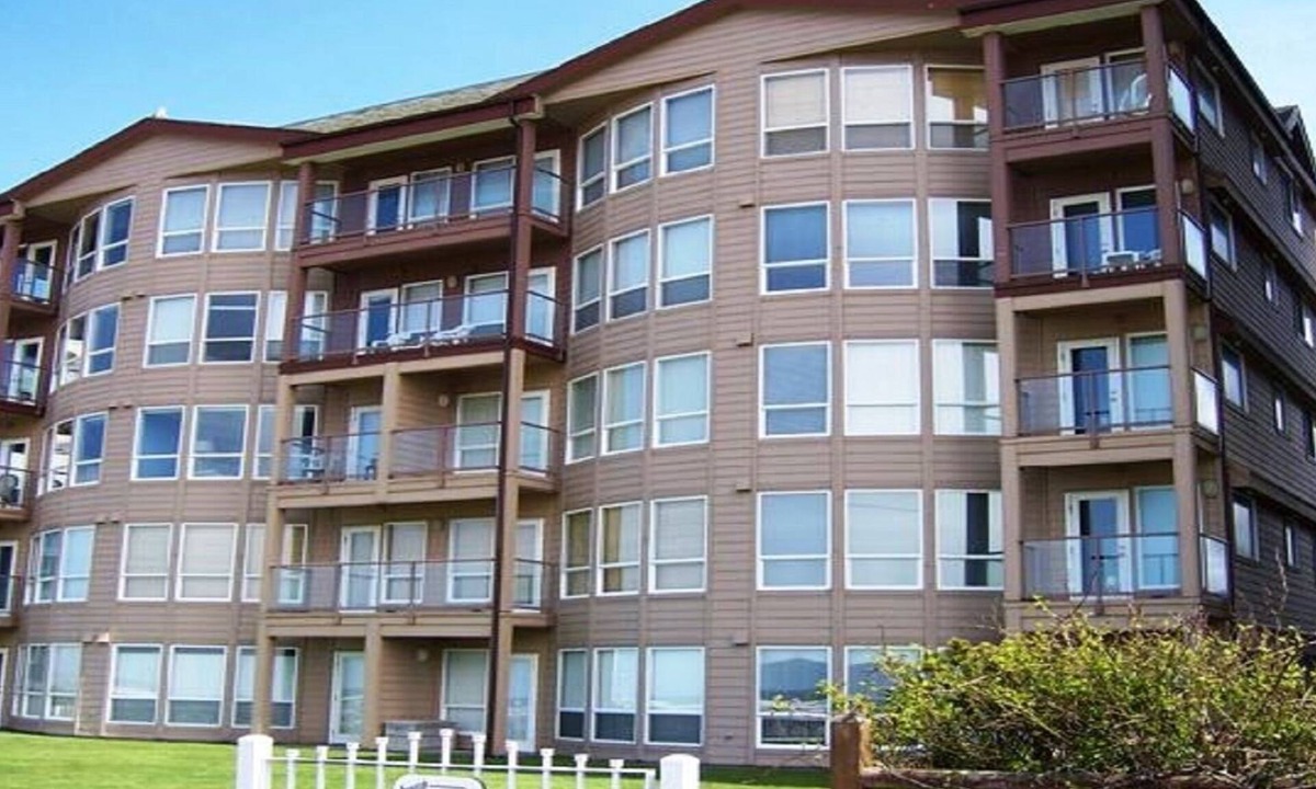 Seaside Condo | Location, Location, Location! This Condo is located in the heart of Seaside!