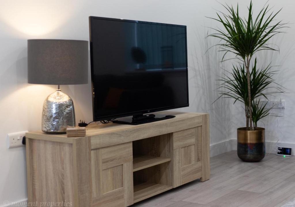 Luton Apartment | Location Location Luton