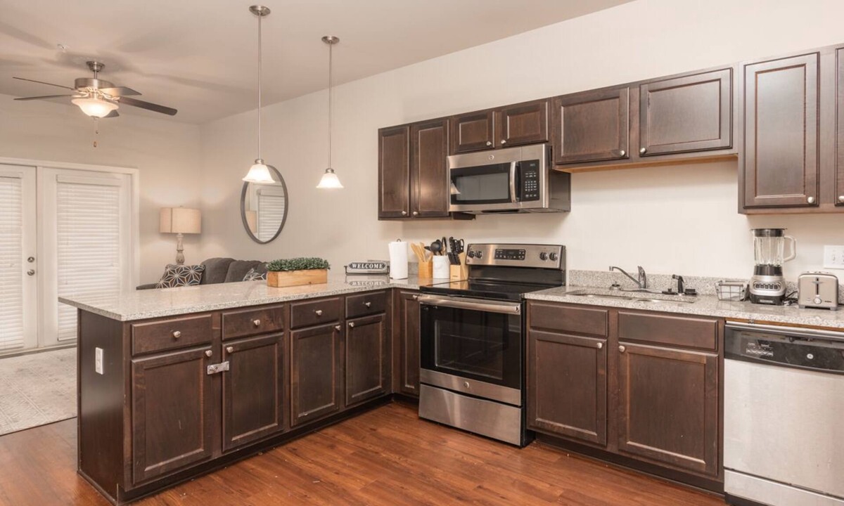 Starkville Condo | Location! Luxury! Location! The Peabody-135nSleeps 6 2-Bedrooms 2-Bath