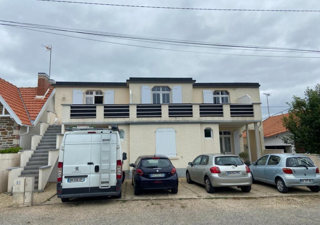 Tharon-Plage Apartment | LOCATION SAISONNIERE
