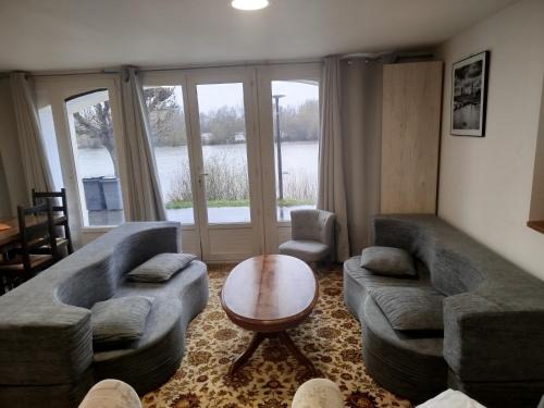 Neuvy-sur-Loire House | Locations de la centrale de Belleville