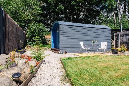 Lewiston Apartment | Loch Ness Hideaway Pod