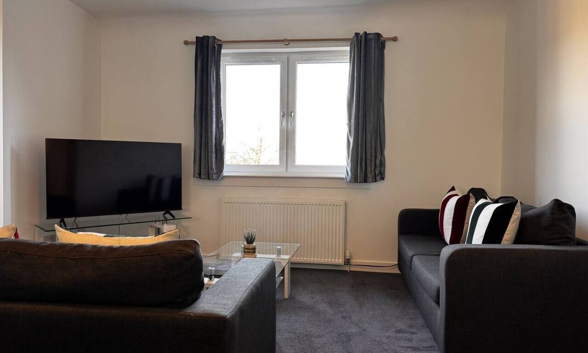 Kelty Condo | Loch Ore View