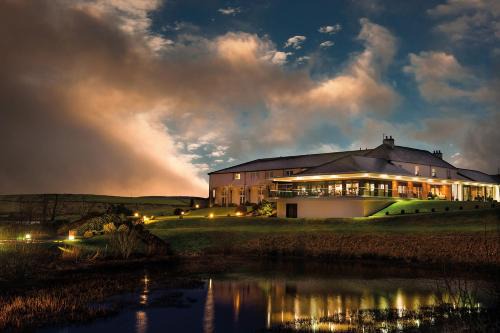 Cumnock Hotel | Lochside House Hotel & Spa