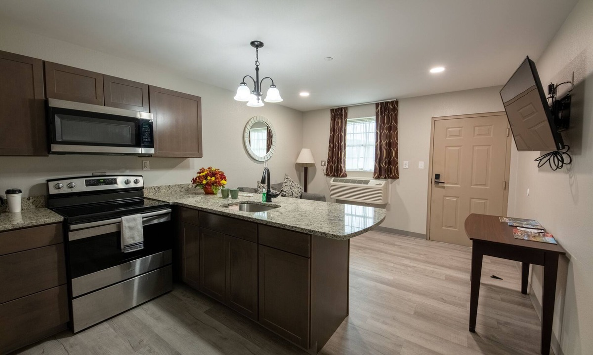 Mill Hall Hotel | Lock Haven Grandview Hotel