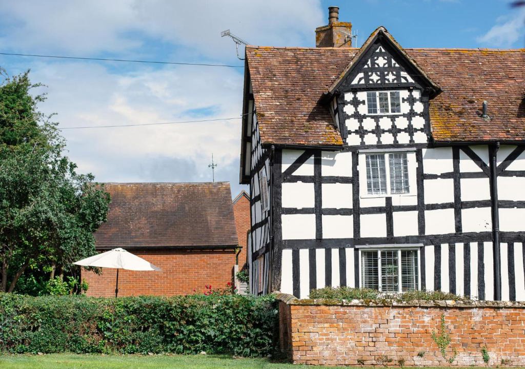 Quedgeley House | Locke's Cottage