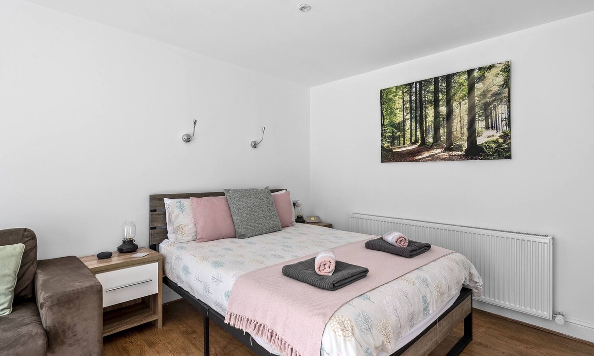 Reydon Cabin | Lodge 2 - Lytton Tree Lodge