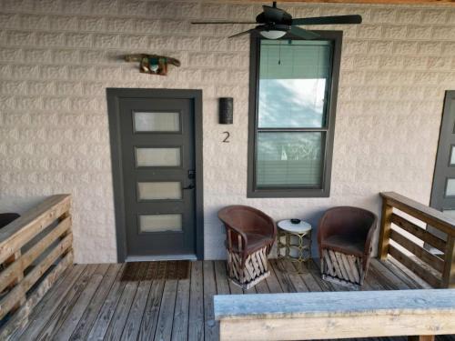 Mason Hotel | Lodge 2 on the Mason TX square