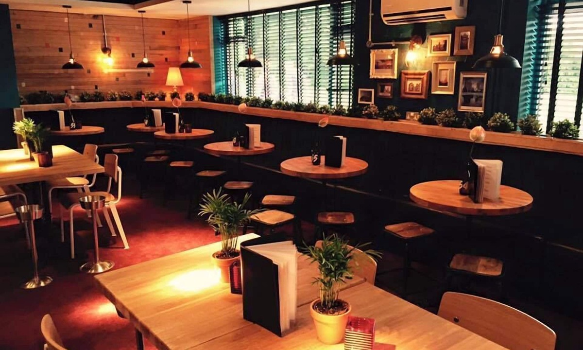 Mansfield Hotel | Lodge at Tap Haus