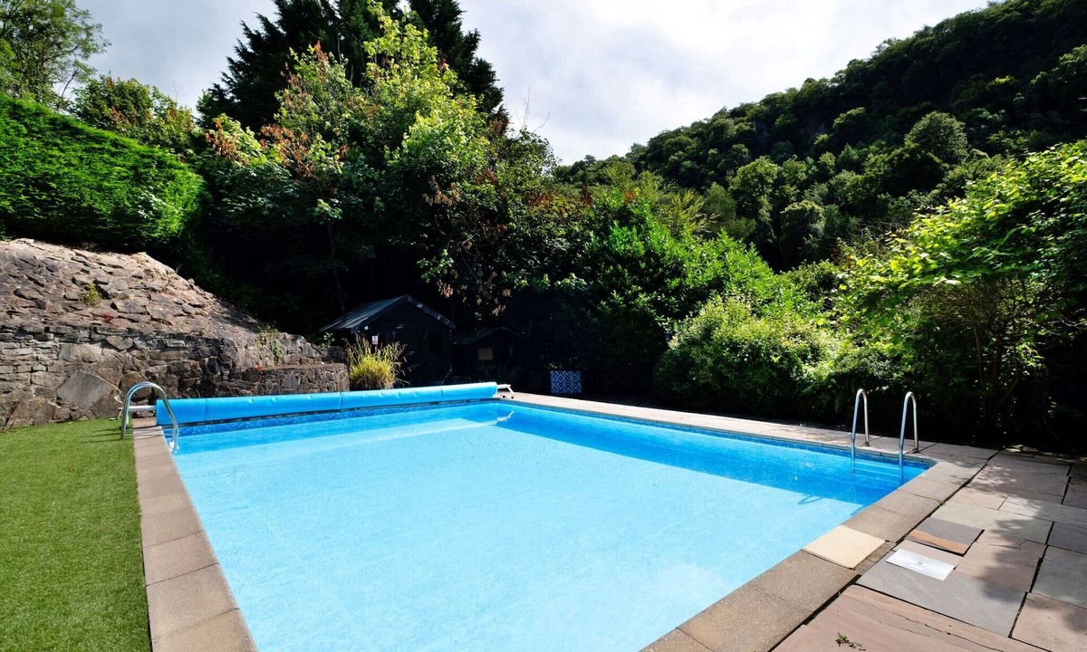 Symonds Yat Apartment | Lodge by River Wye with Private River Access