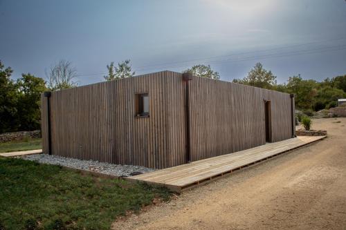 Le Garn House | Lodge en bois séjour insolite sous les étoiles
