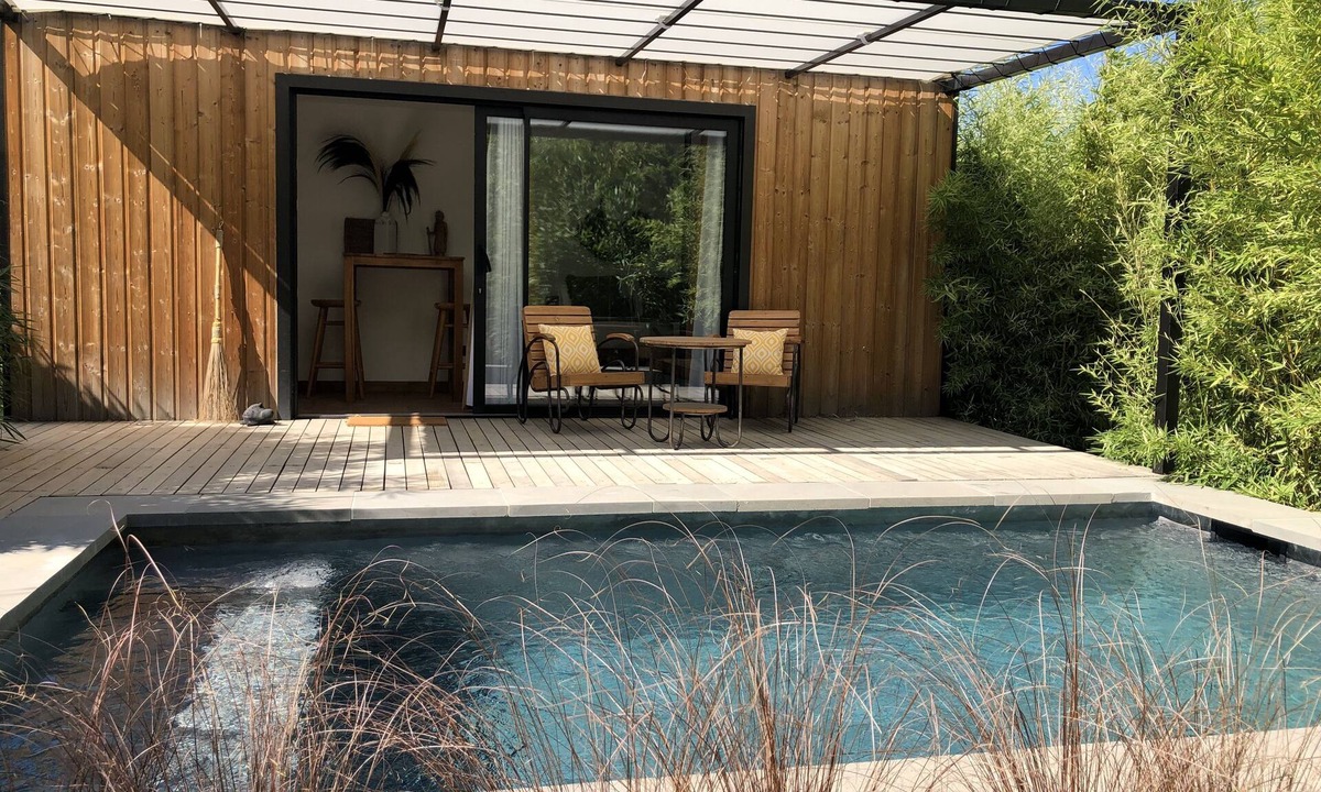 Graveson Cabin | LODGE KEMBALI