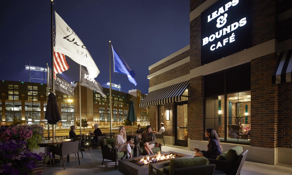 Ashwaubenon Hotel | Lodge Kohler