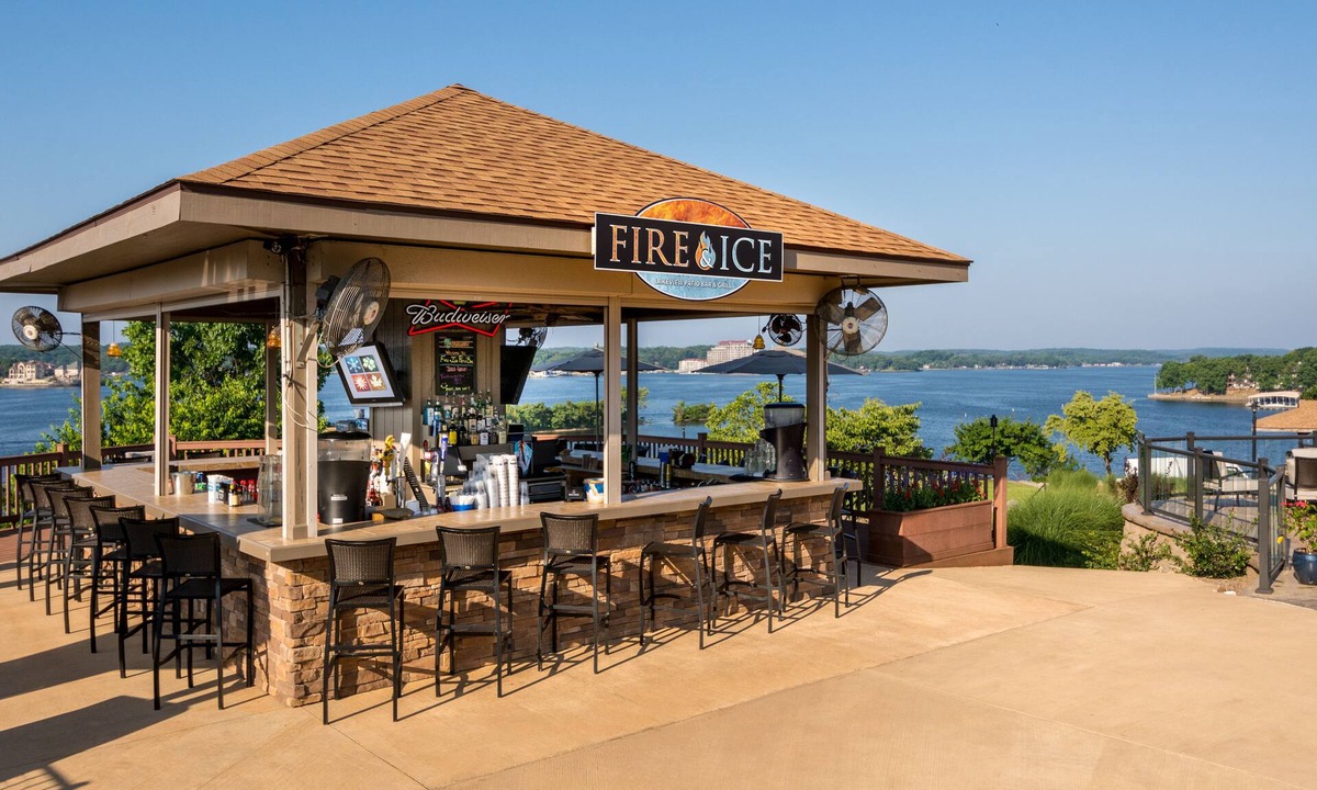 Village of Four Seasons Resort | Lodge Of Four Seasons Golf Resort, Marina & Spa