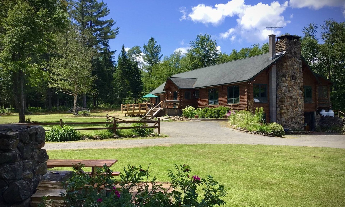Long Lake House | Lodge on Big Brook adjoining state easement Hunter’s/snowmobile paradise