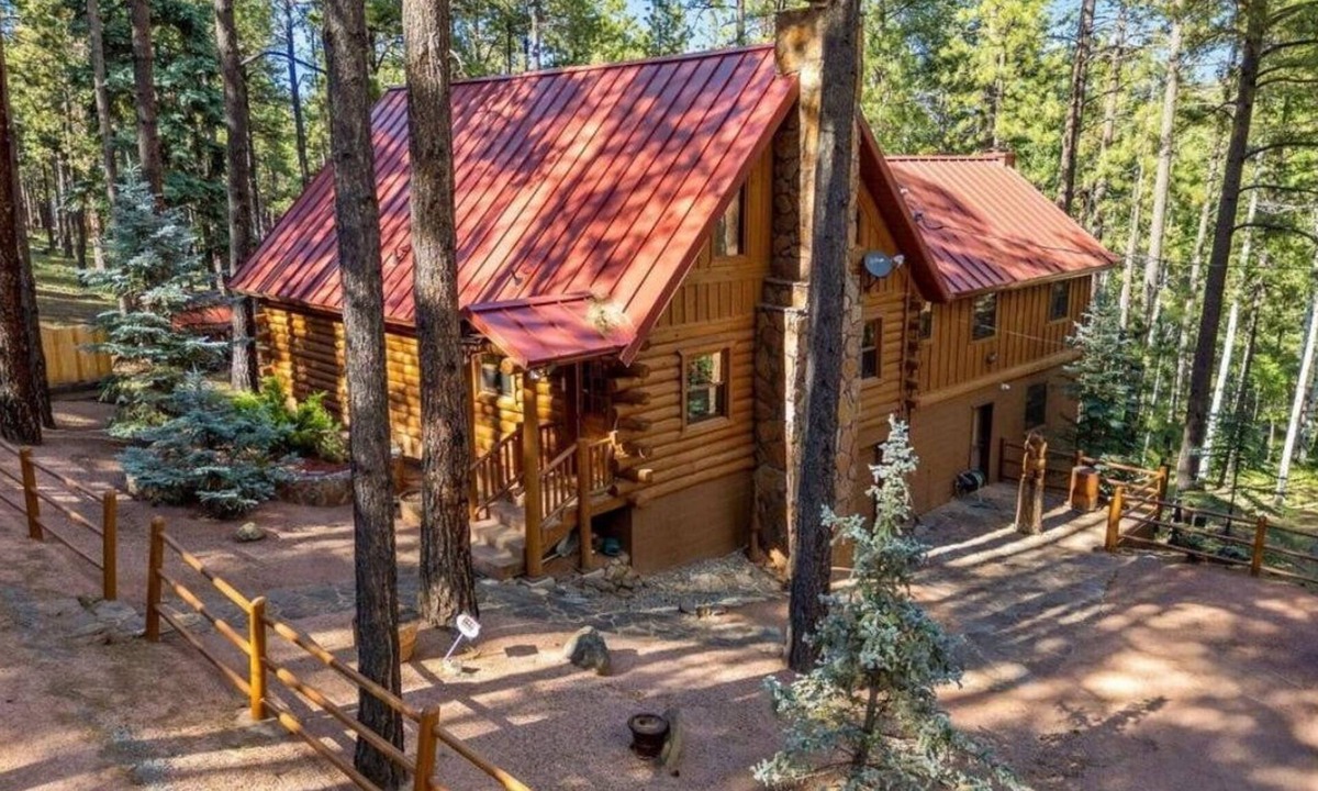 Greer Cabin | Lodge on Wiltbank St