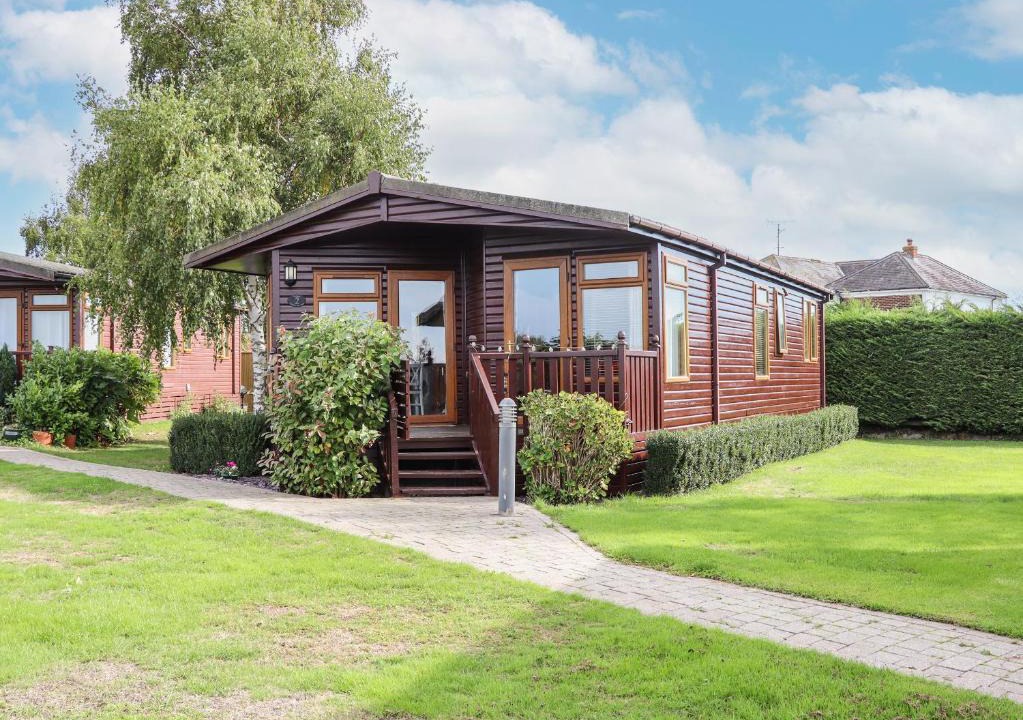 Faversham House | Lodge Two, Country View Park