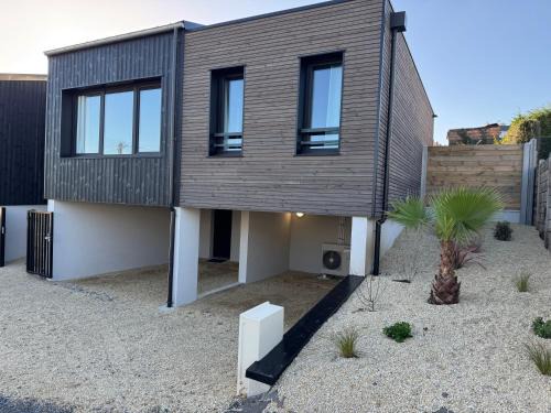 Saint-Come-de-Fresne House | Lodges des Pontons - Cap Ouest - vue mer