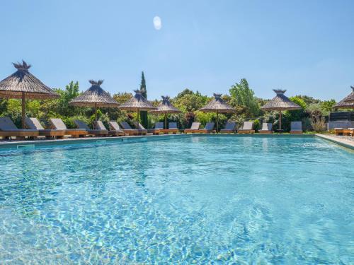 Richerenches Hotel | Lodges en Provence - Ecogîtes & Restaurant insolites