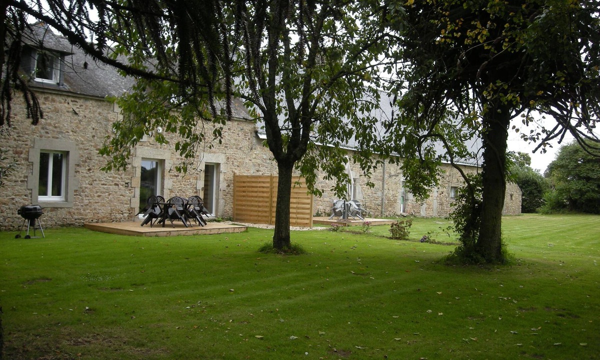 Plescop Cottage | Lodgings in Vannes
