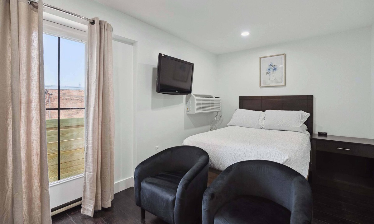 West Philadelphia Apartment | Lodgyy - Deluxe Double-bed Suite