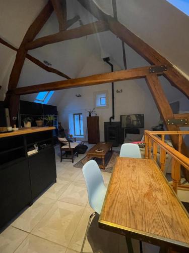 Accolay Apartment | loft à la campagne
