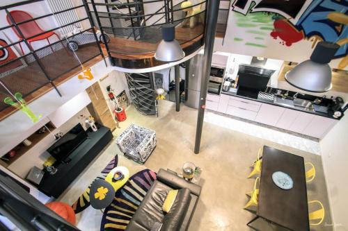 Lisle-sur-Tarn Apartment | Loft 17