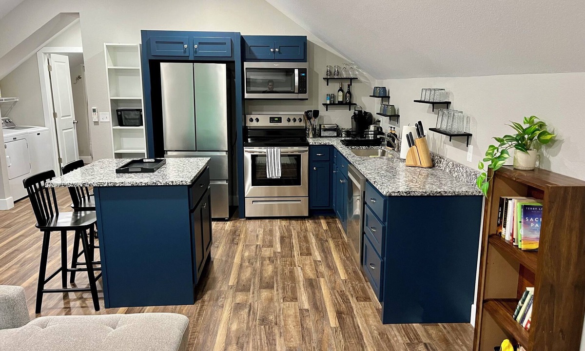 Joplin Apartment | Loft apartment in historic house within walking distance of downtown.