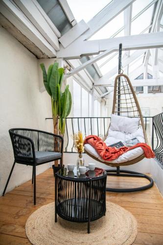 Digne-les-Bains Apartment | Loft Art Déco Terrasse Verrière Clim Lit king size