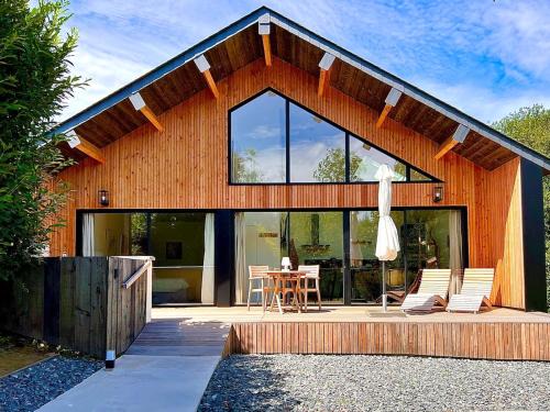 Veulettes-sur-Mer Villa | Loft arty à 800 mètres de la mer avec jacuzzi