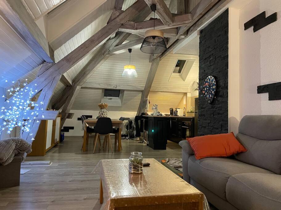 Corcieux Apartment | Loft avec jardin