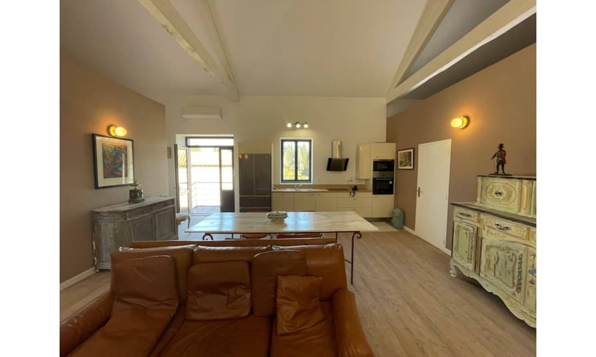 Rognonas Villa | Loft Clim between Alpilles, Avignon and Arles