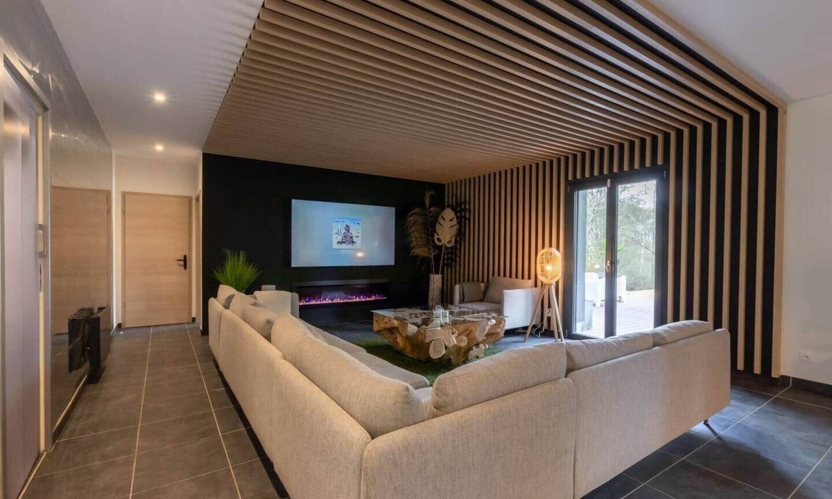 Isles-sur-Suippe House | Loft Détente Fun Champagne Experience