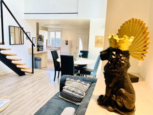 Saint-Pryve-Saint-Mesmin House | Loft de charme avec parking, jardin et terrasse