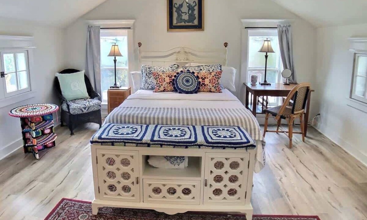 Eureka Springs Historic District Apartment | Loft near downtown, Pet Friendly