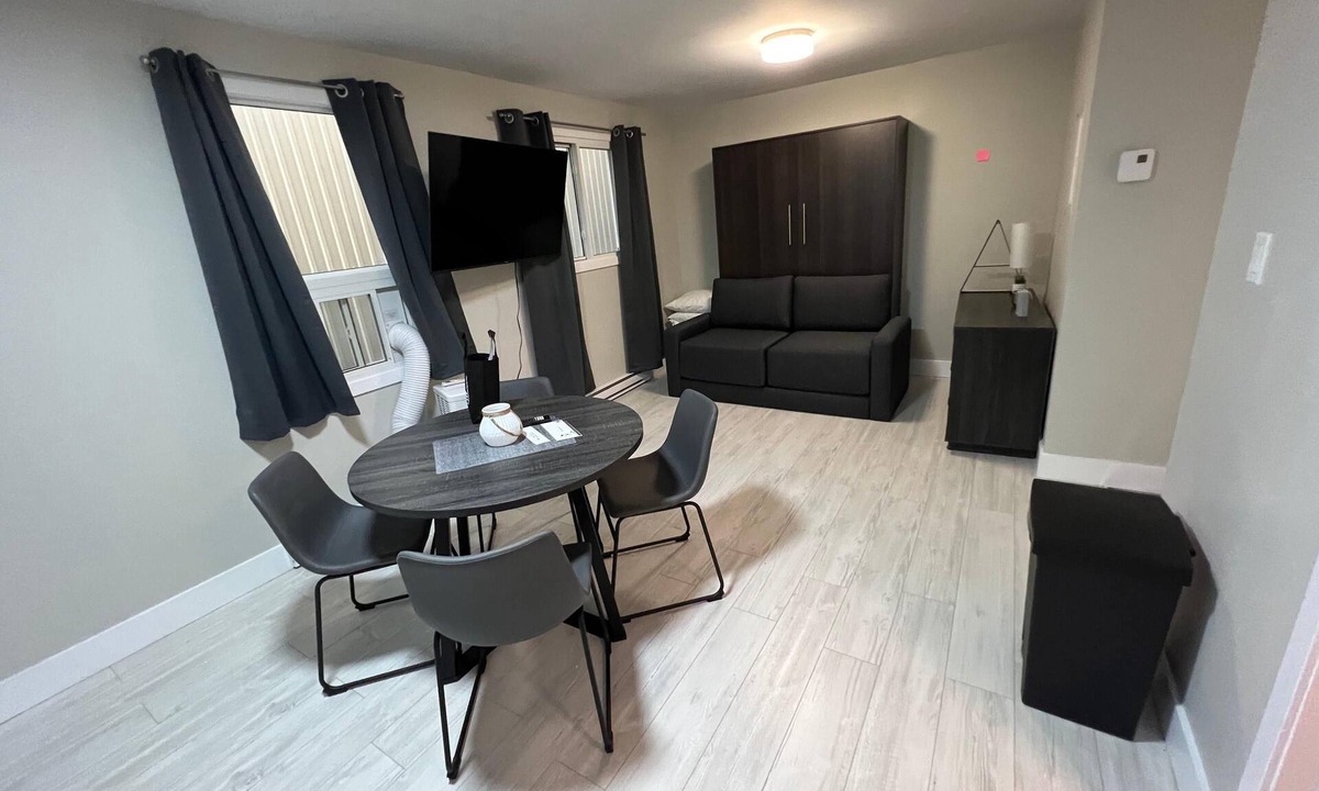 Rouyn-Noranda Apartment | Loft near Plage Kiwanis (Le Centre-Ville)