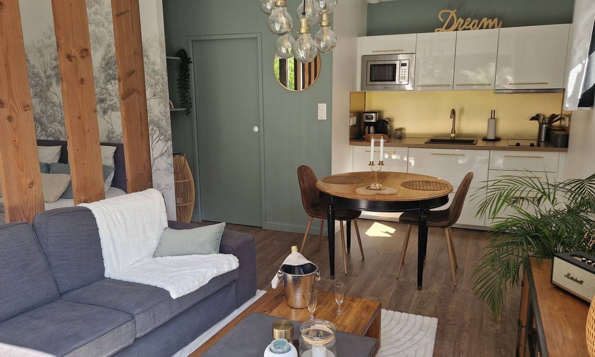 Sizun Apartment | Loft & spa for an escapade romantique.