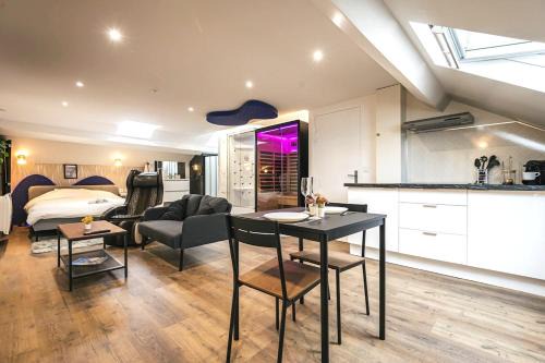 Coutures Apartment | Loft Spa Sauna Hammam Hydromassage