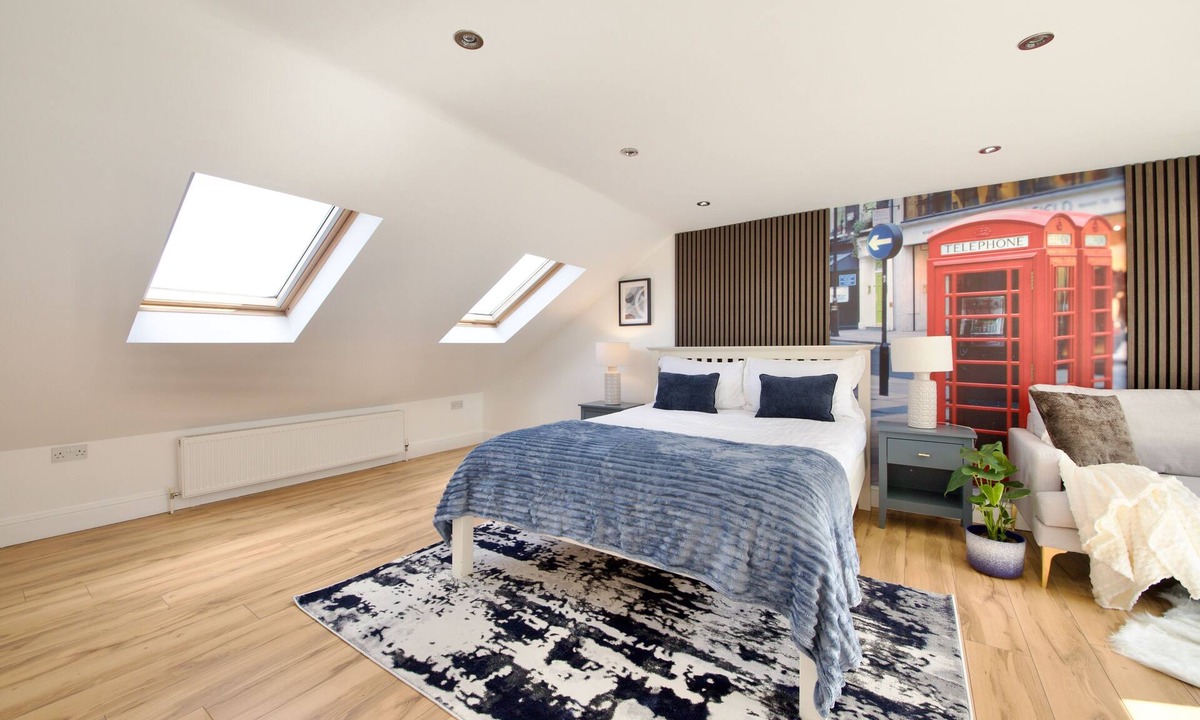 Bowes Apartment | LOFT Studio Flat in North London