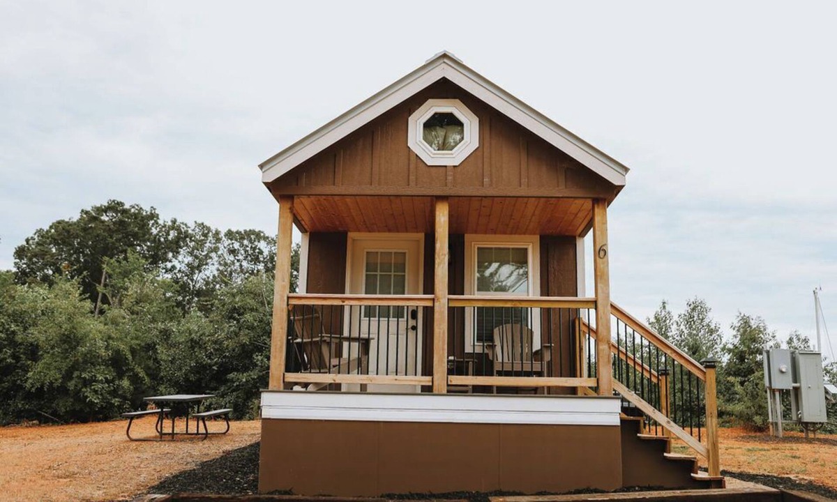 Dewy Rose Cabin | Loft Style Tiny Cabin - #6