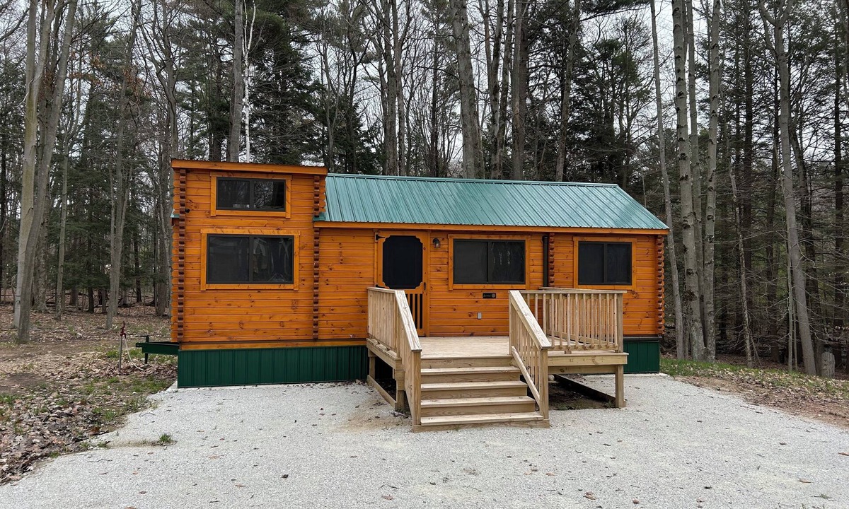 Silver Lake Cabin | Loft View Cabin - 3 Min to Silver Lake Sand Dunes