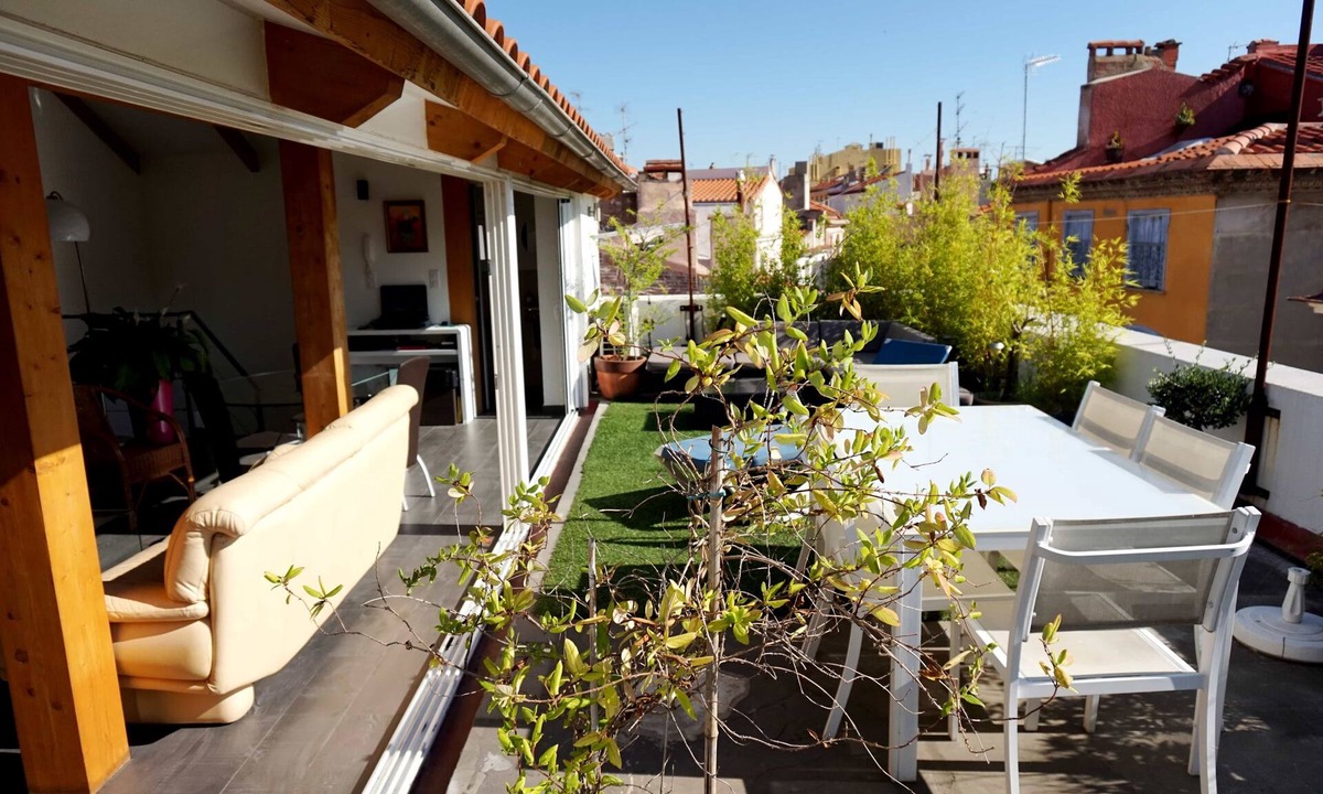 Saint-Mathieu Apartment | Loft with terrace historic center