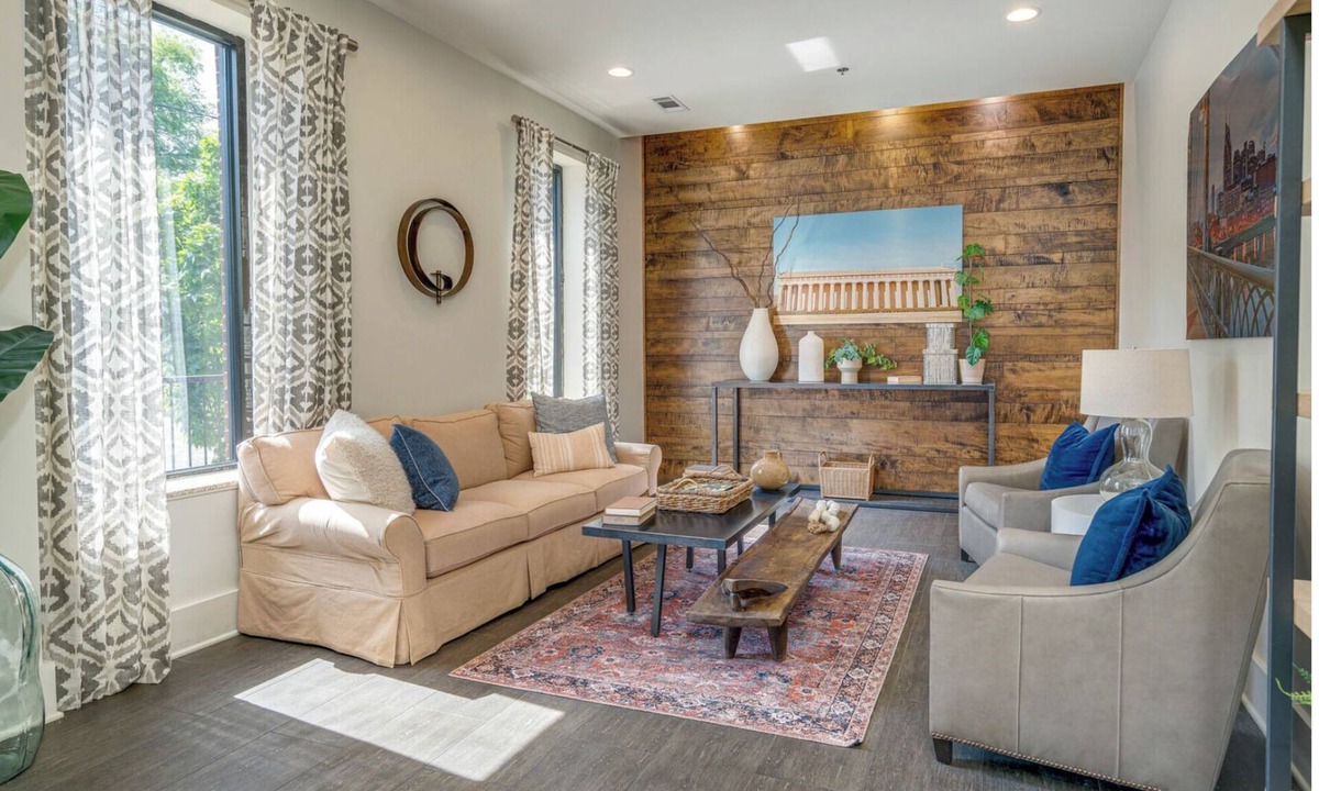 Midtown Cottage | Lofts At 30th - Urban Lodge - Mins to Broadway!