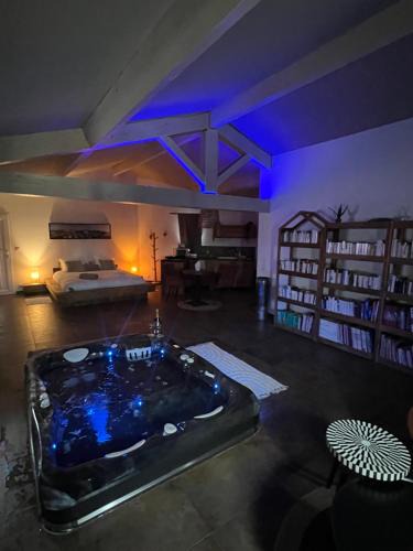 Bouzigues Bed & Breakfast | Lofts avec Jacuzzi privatif - Spa Romantique - Bouzigues