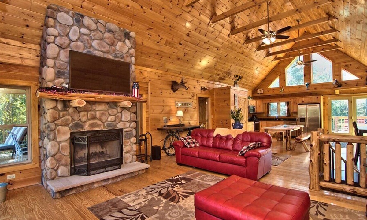 White Haven Cabin | Log Cabin 2 acre borders Lehigh River & Trail - Game room, Bar, Fire Pit, decks