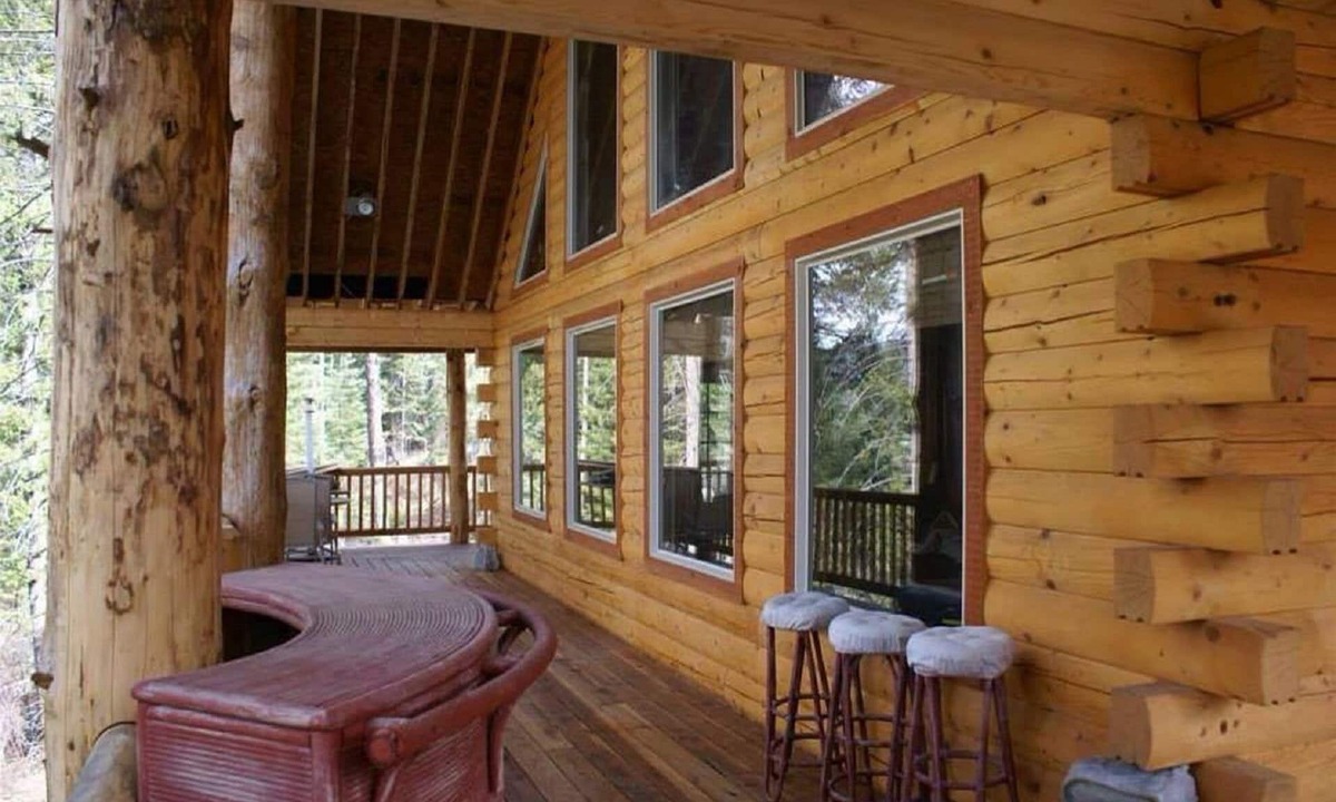 Garden Valley Cabin | Log Cabin Golf Course Front-Terrace Lakes, gorgeous wrap around deck with views